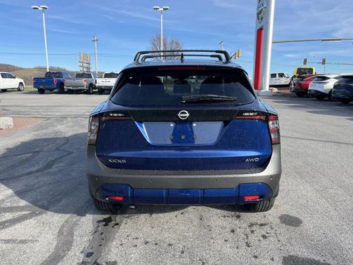 2026 Nissan Kicks SV