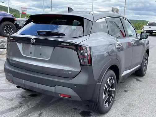 Gun Metallic 2026 Nissan Kicks SV