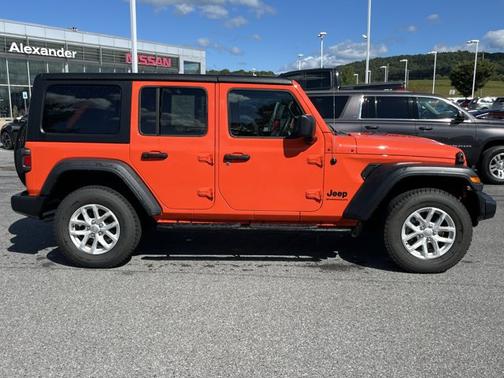 Punkn Metallic Clearcoat 2023 Jeep Wrangler Sport S