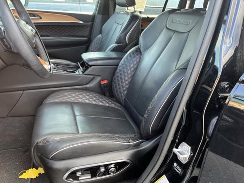 2022 Jeep Grand Cherokee 4xe Summit Reserve