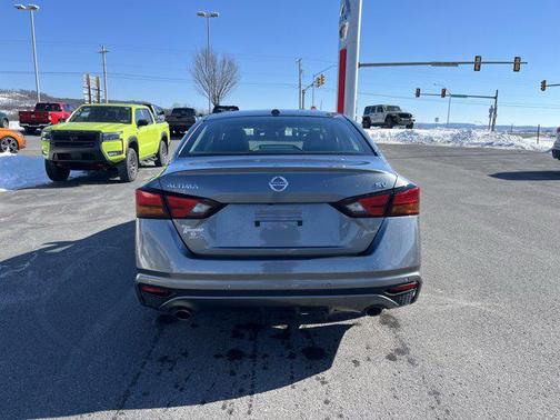 2022 Nissan Altima 2.5 SV