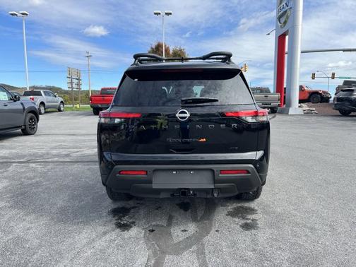 2025 Nissan Pathfinder Rock Creek