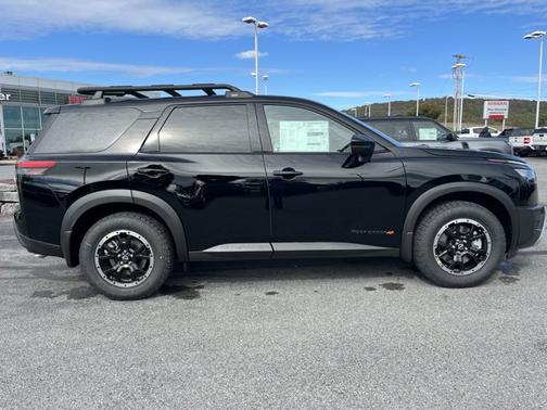2025 Nissan Pathfinder Rock Creek