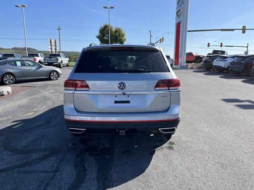2022 Volkswagen Atlas 3.6L V6 SE w/Technology