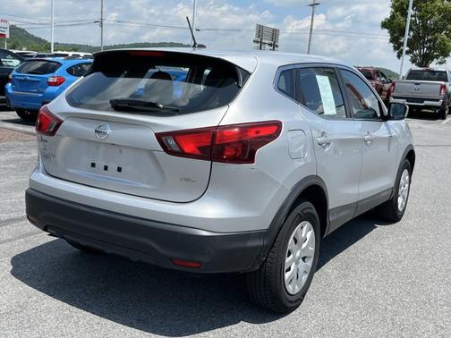 Brilliant Silver 2018 Nissan Rogue Sport S