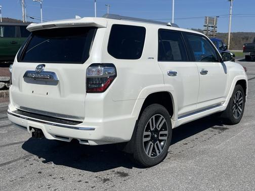 Blizzard Pearl 2020 Toyota 4Runner Limited