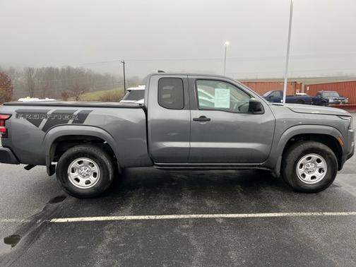 2023 Nissan Frontier S