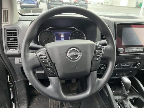 2023 Nissan Frontier S