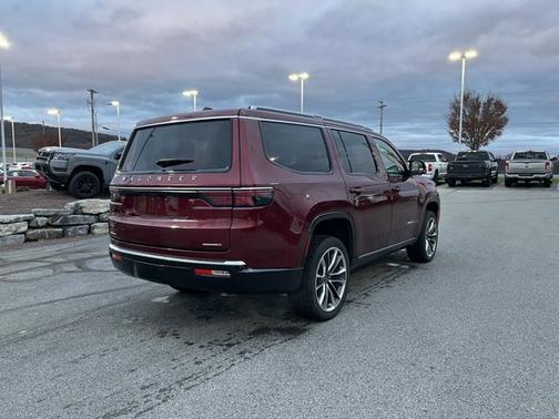 2022 Jeep Wagoneer Series III