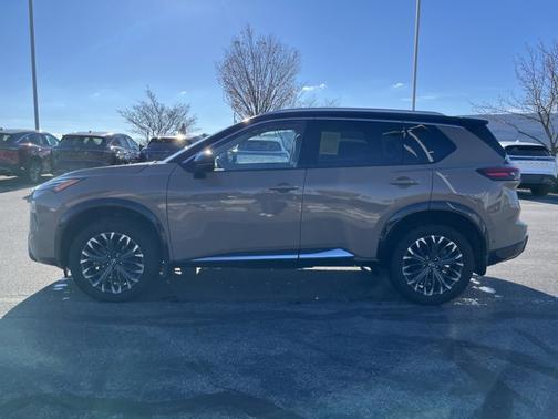 2024 Nissan Rogue Platinum