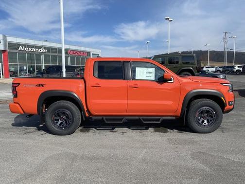 2025 Nissan Frontier PRO-4X