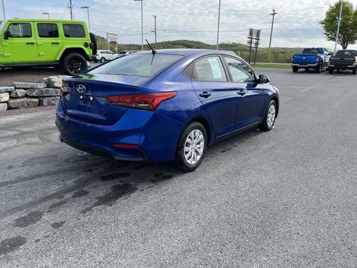 2020 Hyundai Accent SE