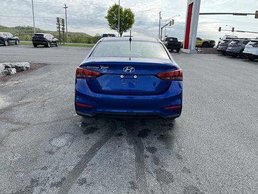 2020 Hyundai Accent SE
