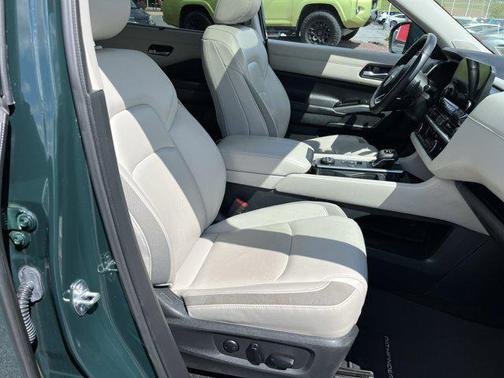 Green Pearl 2023 Nissan Pathfinder SL