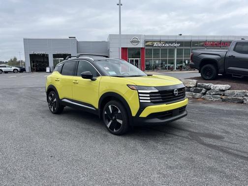 2026 Nissan Kicks SR