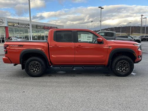 2026 Nissan Frontier PRO-4X w/R Package