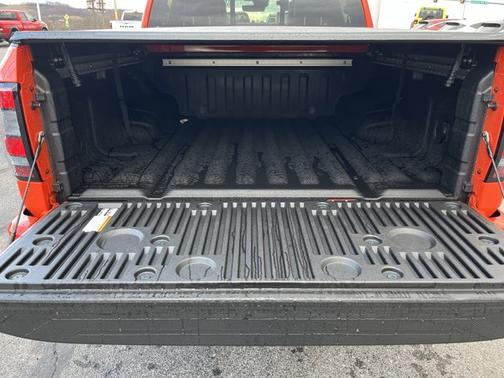 2026 Nissan Frontier PRO-4X w/R Package