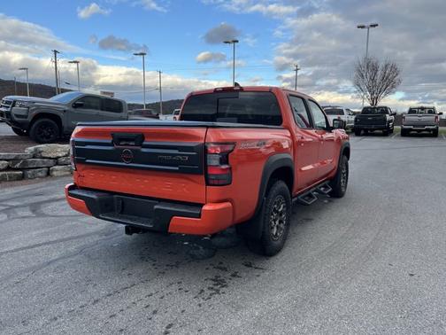 2026 Nissan Frontier PRO-4X w/R Package
