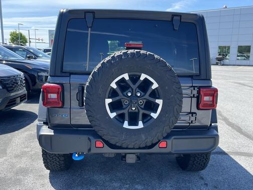 Granite Crystal Metallic Clearcoat 2024 Jeep Wrangler 4xe Rubicon