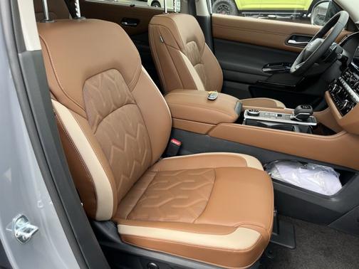 Boulder Gray Pearl 2026 Nissan Pathfinder Platinum