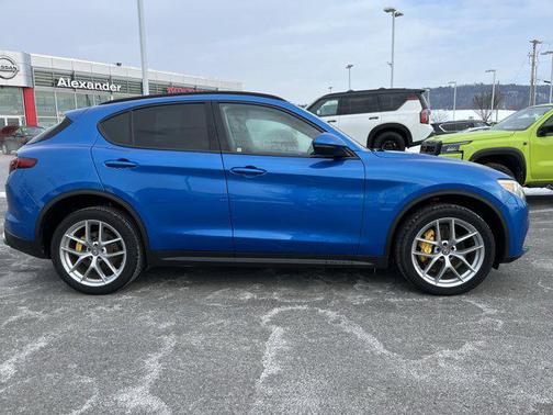 2018 Alfa Romeo Stelvio Ti Sport