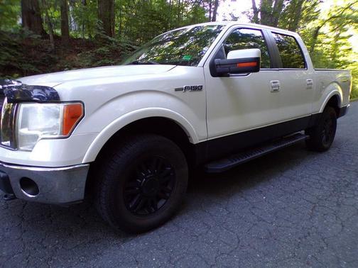 White 2012 Ford F-150 Lariat