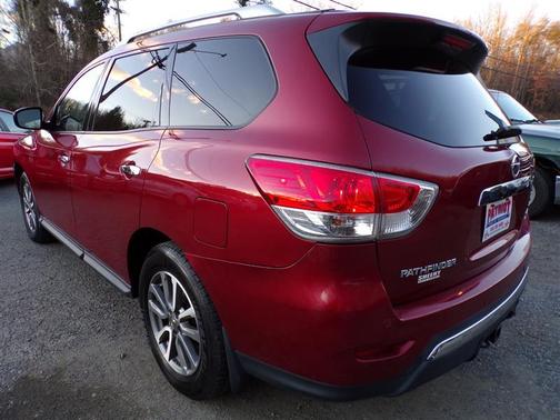 2013 Nissan Pathfinder SV