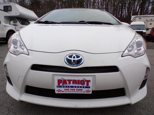 2014 Toyota Prius c Four