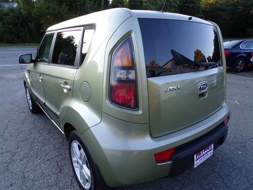2011 Kia Soul +
