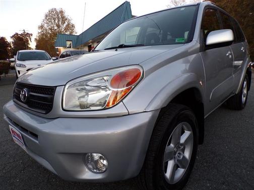 2004 Toyota RAV4 Base