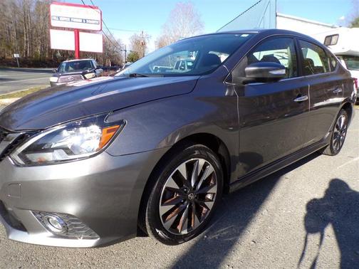 Gun Metallic 2019 Nissan Sentra SR