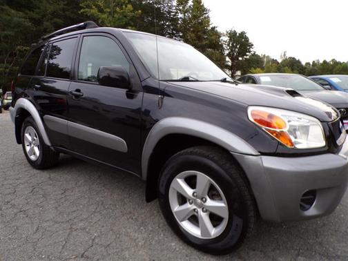 2005 Toyota RAV4 Base
