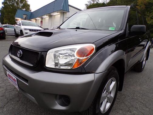 2005 Toyota RAV4 Base