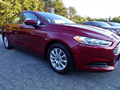 2016 Ford Fusion S