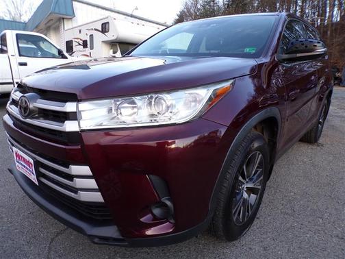 2019 Toyota Highlander LE