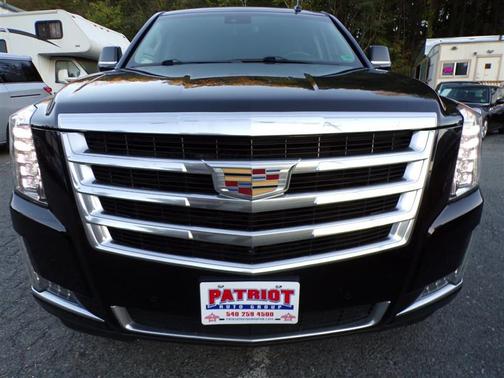 2020 Cadillac Escalade ESV Luxury