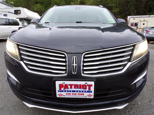 Tuxedo Black Metallic 2015 Lincoln MKC Base