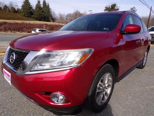 2016 Nissan Pathfinder SV