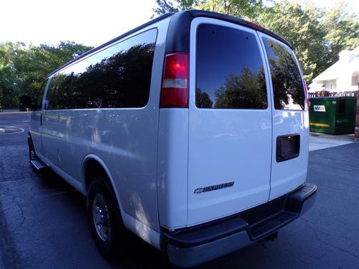 Summit White 2019 Chevrolet Express 3500 LT
