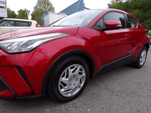 Supersonic Red 2020 Toyota C-HR LE