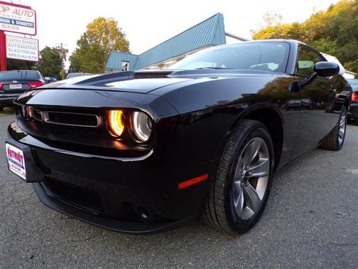 2016 Dodge Challenger SXT
