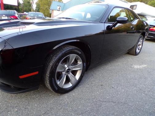 2016 Dodge Challenger SXT