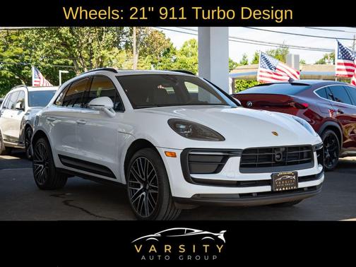 2022 Porsche Macan Base