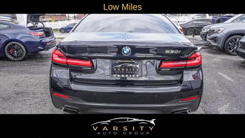2022 BMW 530 i