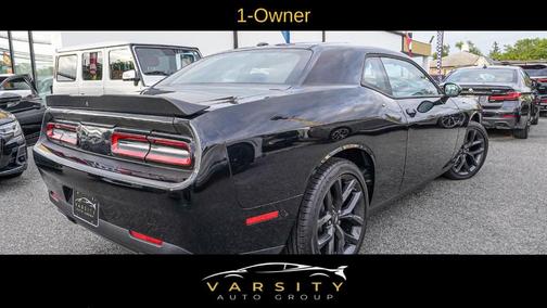 2022 Dodge Challenger SXT