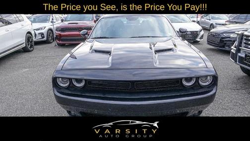 2022 Dodge Challenger SXT