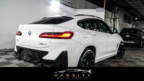 2022 BMW X4 xDrive30i