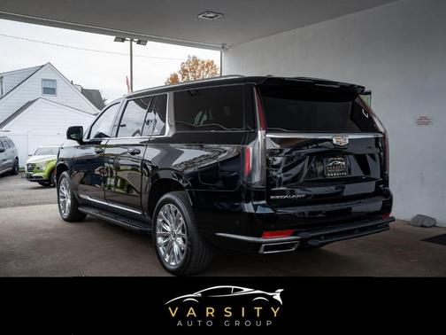 2024 Cadillac Escalade ESV Premium Luxury