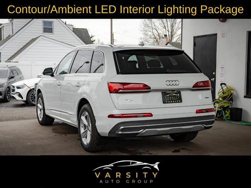 2023 Audi Q7 45 Premium Plus