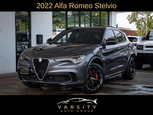 2022 Alfa Romeo Stelvio Quadrifoglio